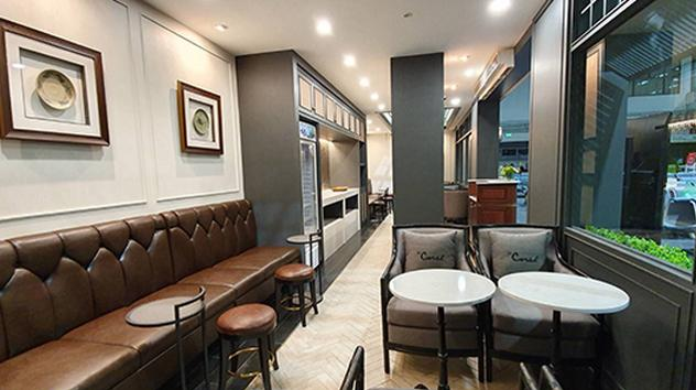 The Coral Executive Lounge  