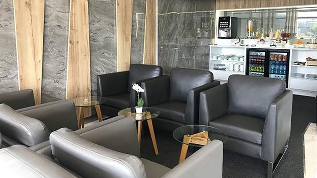 Elemento Lounge (3-6hr stay)