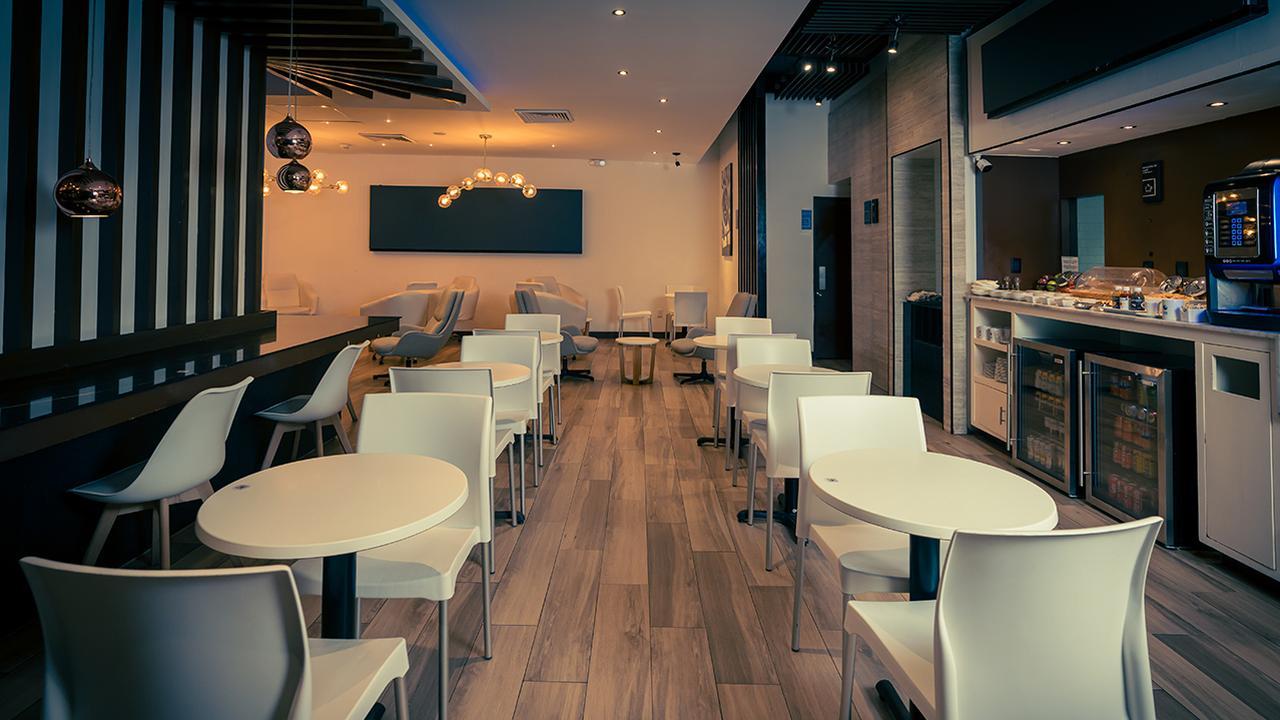 Aeroporto Internacional de Cancún CUN Terminal 4