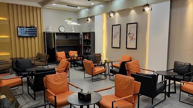 First Class Lounge