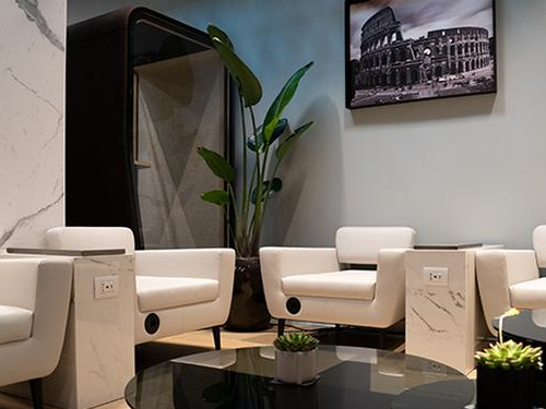 Primeclass Lounge