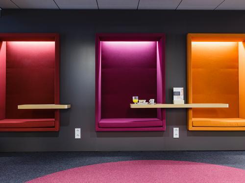 Aspire Lounge by Gate 27