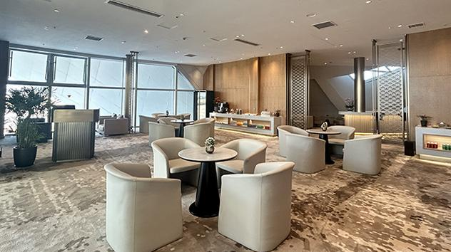 First Class Lounge 1