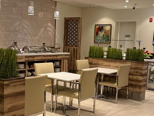 Plaza Premium Lounge (international Departures) (Terminal 1)