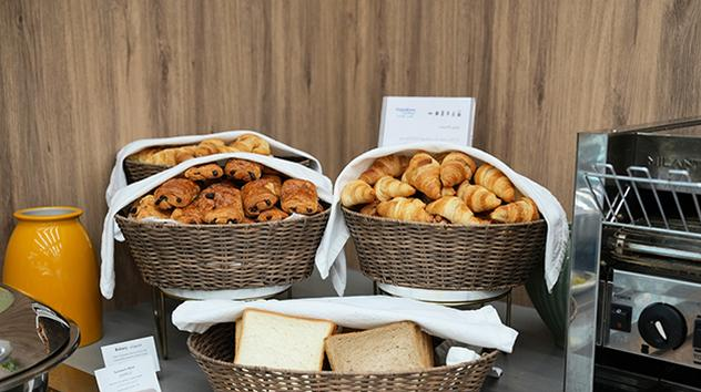 Kuwait International KWI Terminal  5