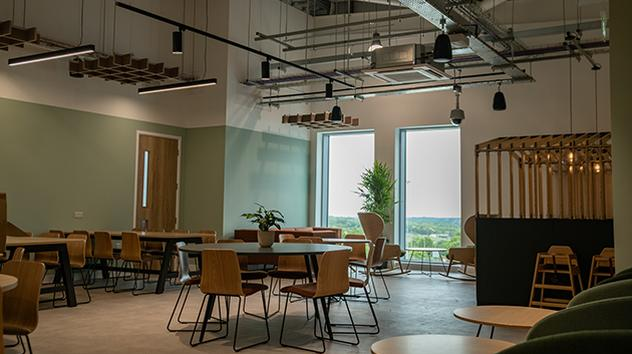 Leeds Bradford International LBA Otras localizaciones
