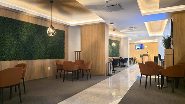 Oma Premium Lounge