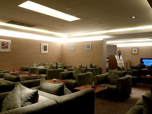 Miracle First Class Lounge (3-5hr Stay) (International Concourse A)