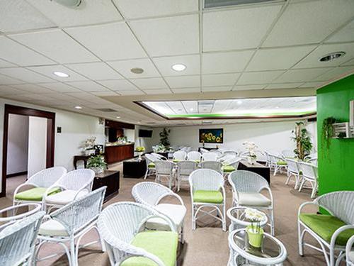 Sala Larimar (Arrivals Lounge)