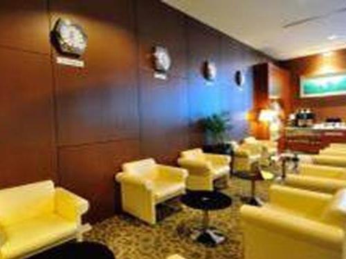 Sats Premier Lounge (3-6hr Stay) (Terminal 3)