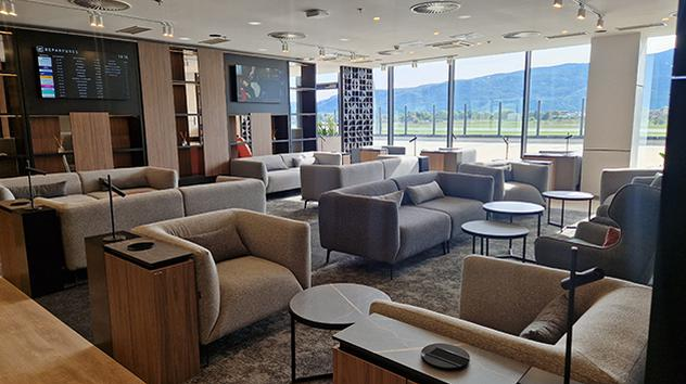 Premium Business Lounge