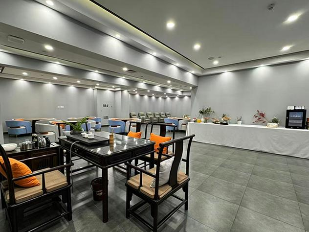 First Class Lounge