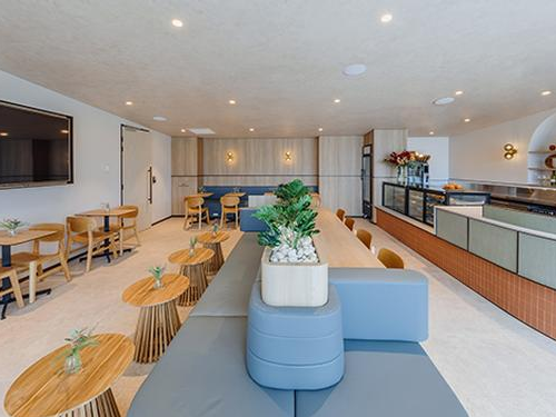 Plaza Premium Lounge (Llegadas internacionales)