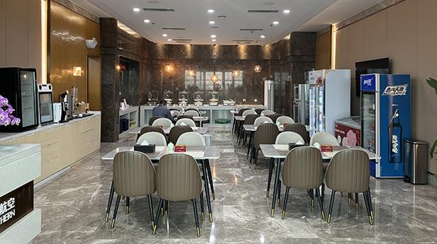 China Southern First/Business Class Lounge