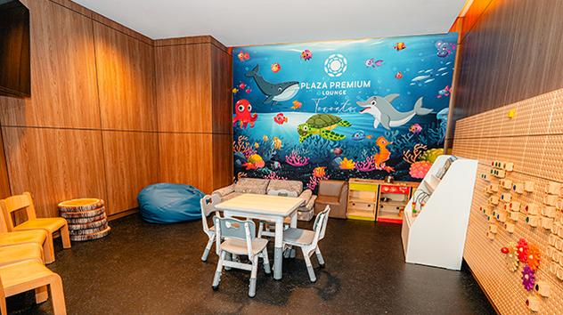 Toronto Lester B. Pearson International YYZ Terminal 3